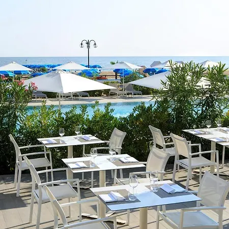 Orient & Pacific Hotel