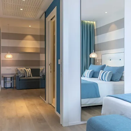 Orient & Pacific Hotel 4*