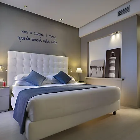 Orient & Pacific Hotel 4*