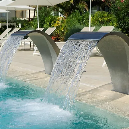 Orient & Pacific Hotel