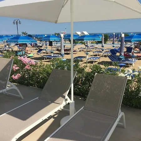 Hotel Orient & Pacific 4*