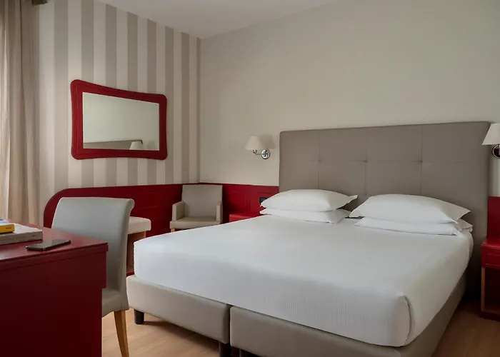 Hotell Orient & Pacific 4*