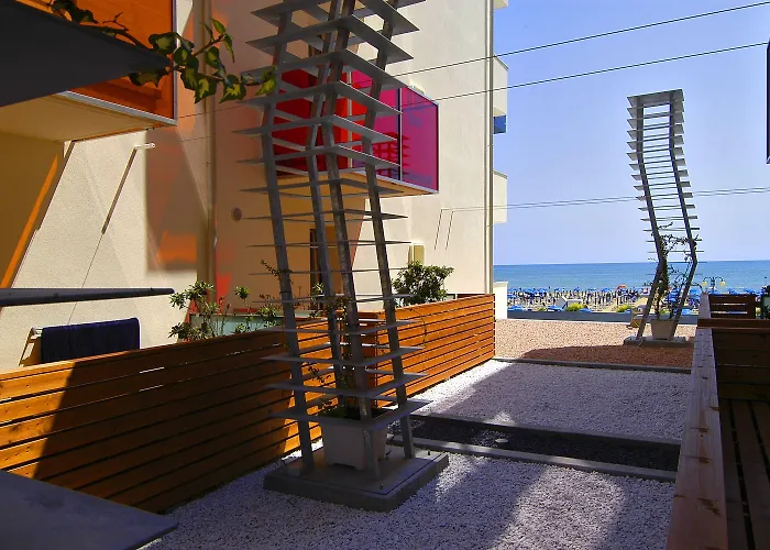 Hotell Orient & Pacific 4*