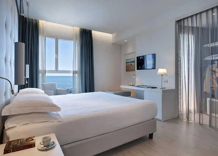 Orient & Pacific Hotell