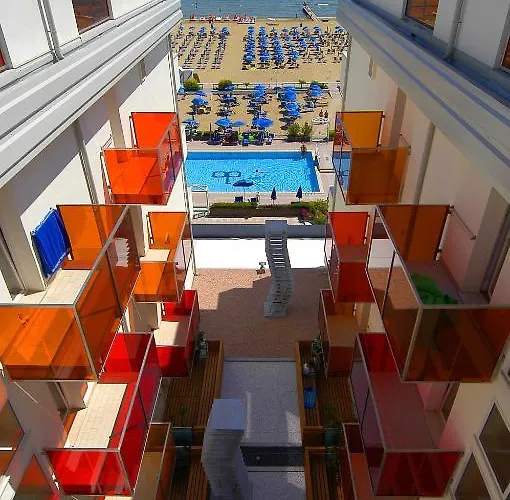 Hotell Orient & Pacific 4*