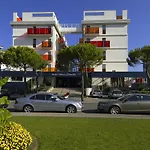 Szálloda Orient & Pacific Lido di Jesolo