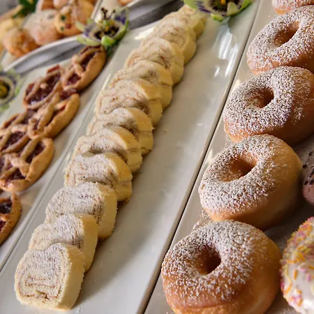 Hotel Orient & Pacific 4*